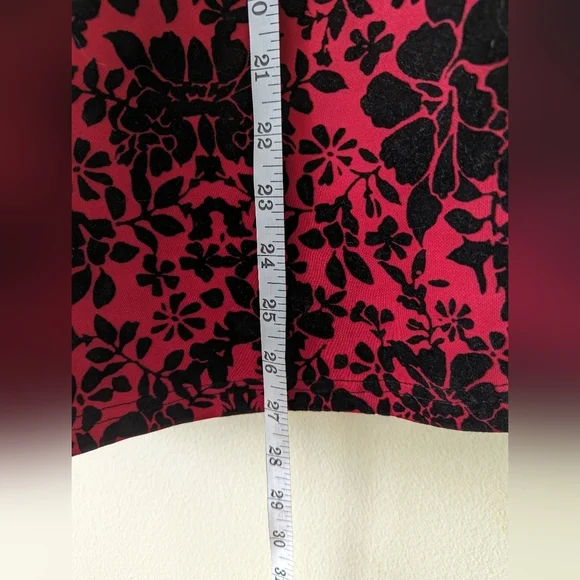 Sloane & Sadie red and black velvet work with lace up neckline sleeveless top - Picture 8 of 8